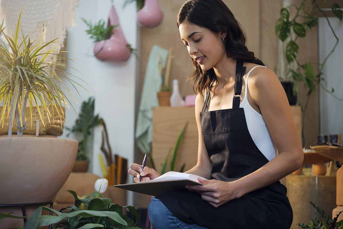 Your pre start business checklist GettyImages 1146369574